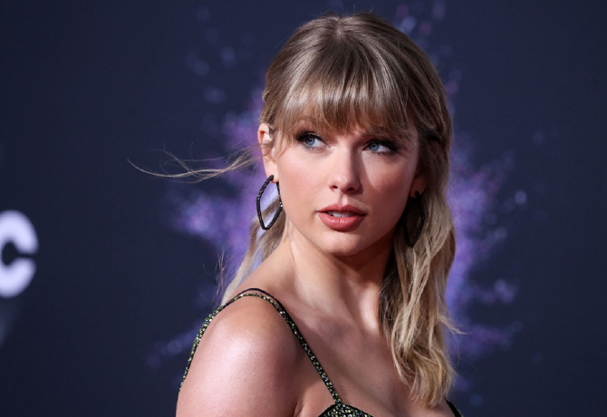 Taylor Swift nyakláncát akarja most minden nő, ez teszi különlegessé