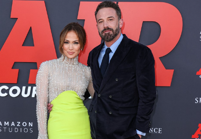Jennifer Lopez és Ben Affleck elképesztő szettben tűnt fel egy gálán
