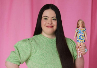 Megjelent az első Down-szindrómás Barbie baba