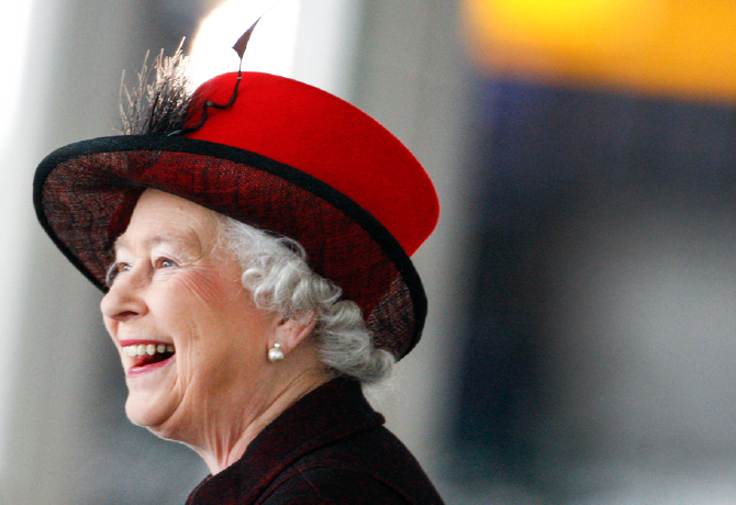 Te tudod, mi volt Erzsébet királynő vezetékneve?