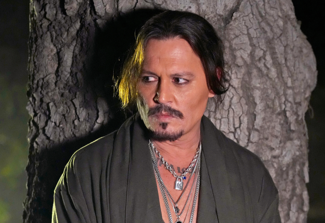 Johnny Depp visszatért! Itt az első kép az új filmjéből