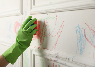 Így tisztítsd a falakat az otthonodban, hogy ne sérüljön a festés