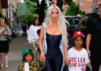 „A dadák nevelik a gyerekeket” - Kim Kardashiant erősen bírálták