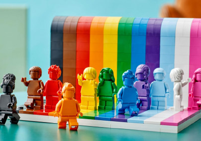Szivárványos szettel készül a Lego a Pride hónapra
