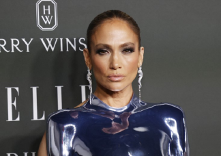  Az 54 éves Jennifer Lopez bikiniben mutatta meg az elképesztő alakját 
